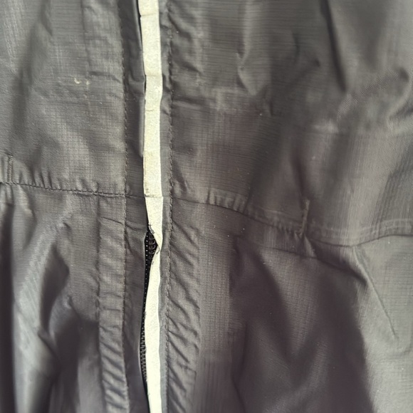 Nike Rain Jacket - Picture 4 of 12